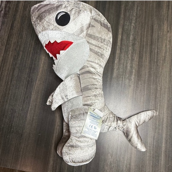 Build-A-Bear Shark Week Plush Discovery Gray‎ Striped Stuffed Animal Toy - Picture 6 of 7